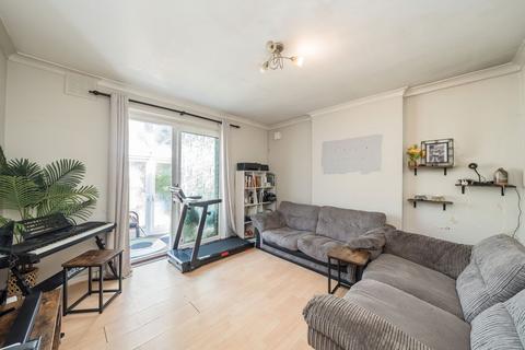 undefined, Clarendon Crescent, Twickenham TW2