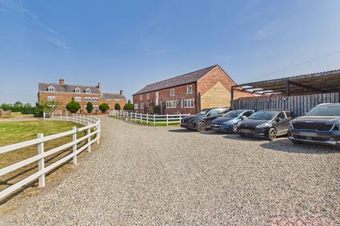5 bedroom barn conversion for sale, Bowling Bank, Wrexham, LL13