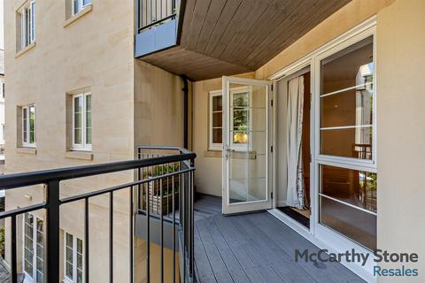 1 bedroom apartment for sale, Lambrook Court, Gloucester Road, Larkhall, Bath