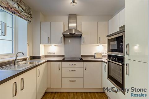 1 bedroom apartment for sale, Lambrook Court, Gloucester Road, Larkhall, Bath