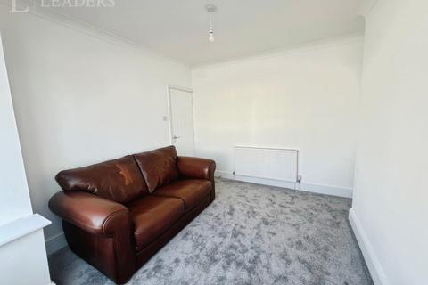 3 bedroom semi-detached house to rent, Brackens Avenue, Alvaston, Derby, DE24