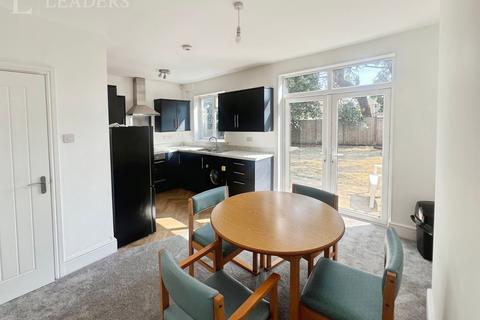 3 bedroom semi-detached house to rent, Brackens Avenue, Alvaston, Derby, DE24