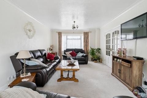 4 bedroom detached house for sale, Blenheim Close, Watford WD19