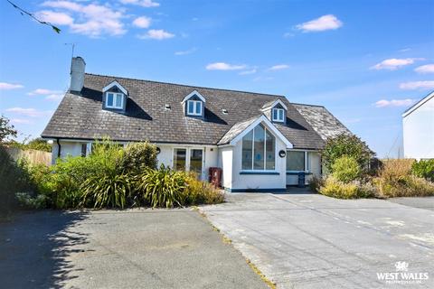 5 bedroom detached bungalow for sale, Nun Street, St. Davids, Haverfordwest