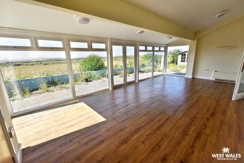 5 bedroom detached bungalow for sale, Nun Street, St. Davids, Haverfordwest
