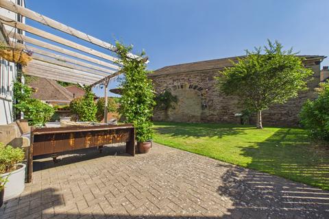 4 bedroom detached house for sale, Springfield Road, Sheffield S7