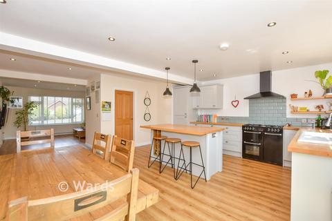 3 bedroom semi-detached bungalow for sale, Valley Drive, Maidstone ME15