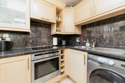 1 bedroom apartment for sale, Rosemont Close, Letchworth Garden City