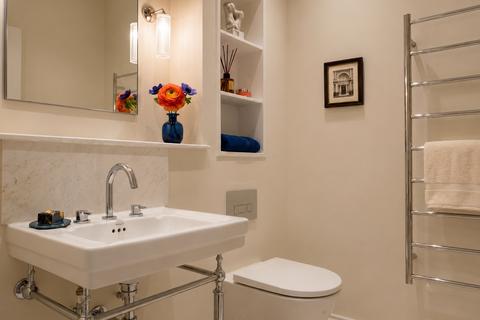 undefined, St Peters Mews, The Parade, Marlborough, Wiltshire, SN8