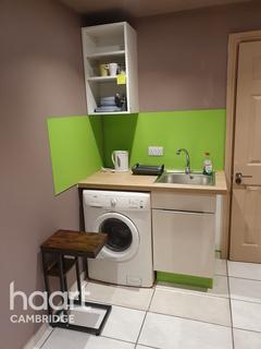 Studio to rent, Mander Way, CAMBRIDGE