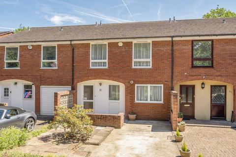 Woodridge Way, Northwood