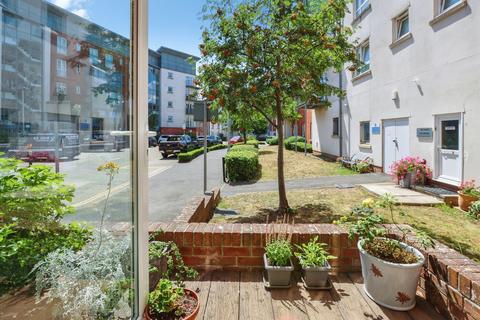 2 bedroom apartment for sale, Avenel Way, Poole