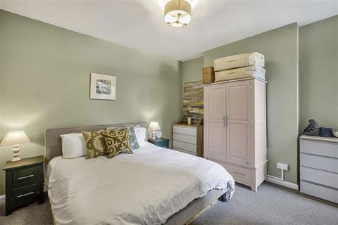 undefined, The Terrace, London SW13
