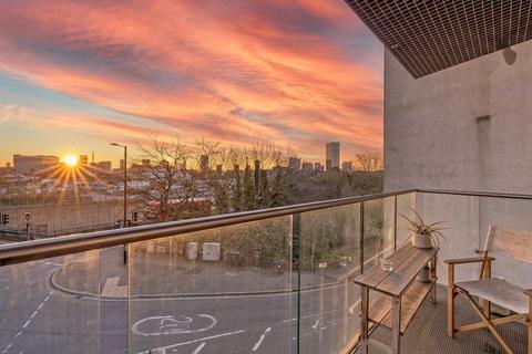 Wick Lane, Altius Apartments, E3