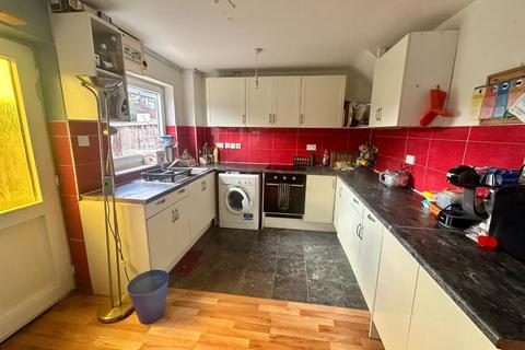 3 bedroom terraced house for sale, Honeybone Walk, Covingham