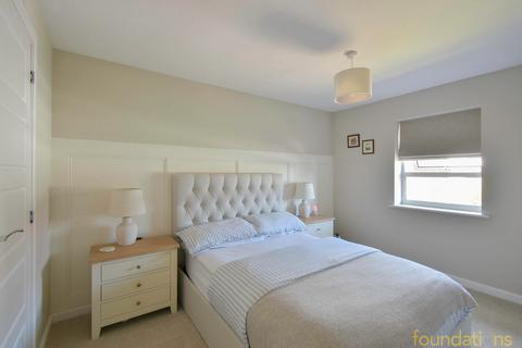 3 bedroom semi-detached house for sale, Furnells Way, Bexhill on Sea, TN40