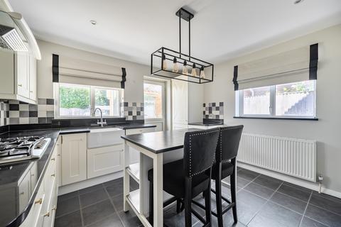 3 bedroom detached bungalow for sale, Brill Close, Maidenhead
