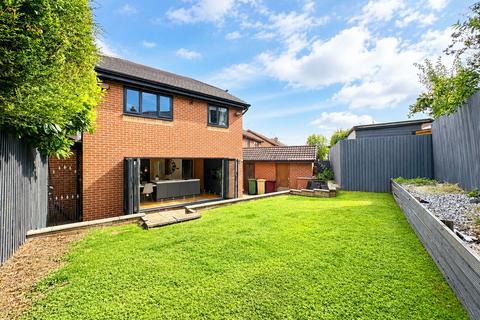 3 bedroom detached house for sale, Hall Gate, Westhoughton, BL5