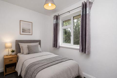 2 bedroom flat for sale, Eland Close, Rossington, DN11