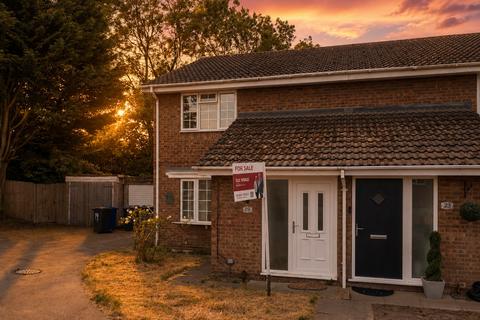 2 bedroom flat for sale, Eland Close, Rossington, DN11