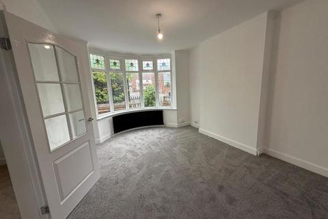 3 bedroom end of terrace house to rent, Waterford Terrace, Middlesbrough.