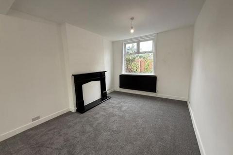 3 bedroom end of terrace house to rent, Waterford Terrace, Middlesbrough.