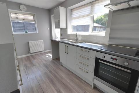 2 bedroom detached bungalow for sale, Anderson Avenue, Earley
