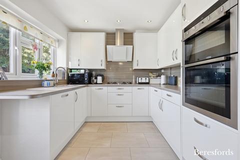 4 bedroom detached house for sale, The Gardens, Doddinghurst, CM15