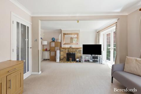4 bedroom detached house for sale, The Gardens, Doddinghurst, CM15
