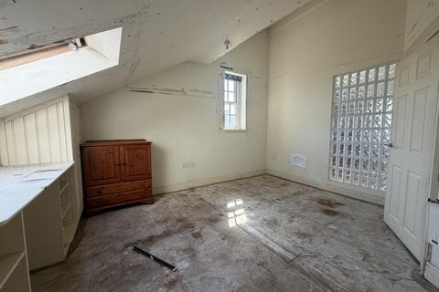 1 bedroom flat for sale, 18 Rushbrook Mill, Paper Mill Lane, Bramford, Ipswich, Suffolk IP8 4BF