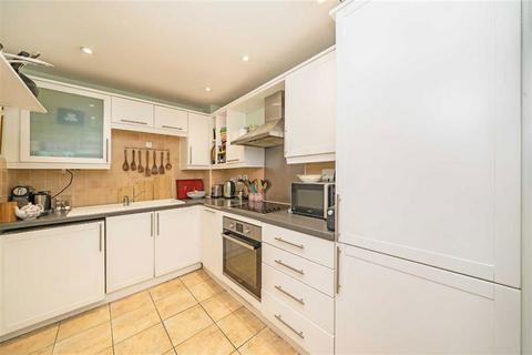 2 bedroom flat for sale, Stockwell Green, London SW9