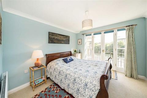 2 bedroom flat for sale, Stockwell Green, London SW9