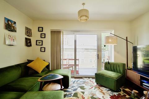 1 bedroom flat for sale, Abbey Road, BARKING, Essex, IG11