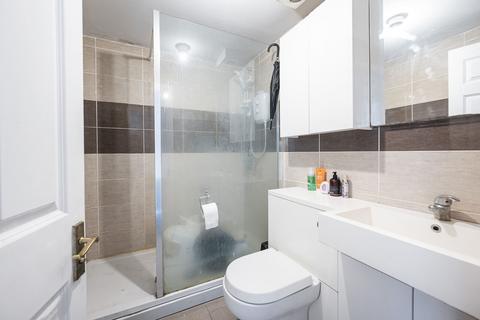 1 bedroom flat for sale, Mile End Road, Stepney, London, E1