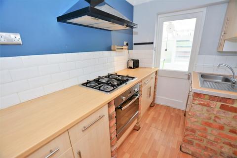 1 bedroom maisonette to rent, Kimble Road, London, SW19