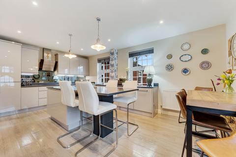2 bedroom apartment for sale, Fulshaw Park, Wilmslow, Cheshire, SK9