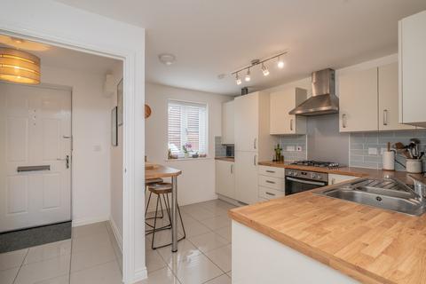 4 bedroom semi-detached house to rent, Seriphos Way, Newton Leys, Milton Keynes, MK3