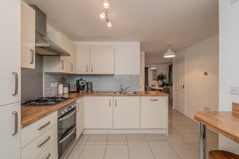 4 bedroom semi-detached house to rent, Seriphos Way, Newton Leys, Milton Keynes, MK3