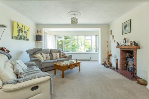 4 bedroom equestrian property for sale, Woodchurch Road, Woodchurch, Birchington, Kent, CT7