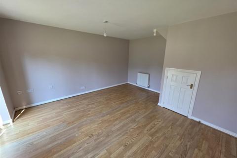 3 bedroom end of terrace house to rent, Madison Park, Westhoughton, Bolton
