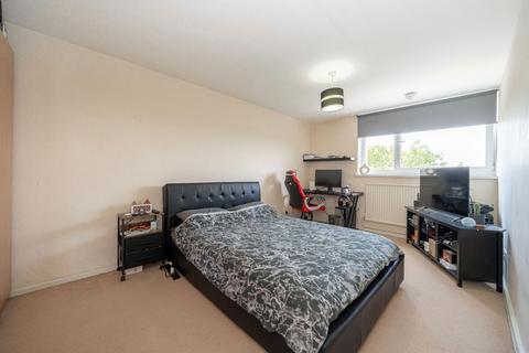 undefined, Manor Court, Weybridge KT13