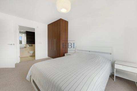 3 bedroom apartment for sale, 1 Forge Square, London, E14