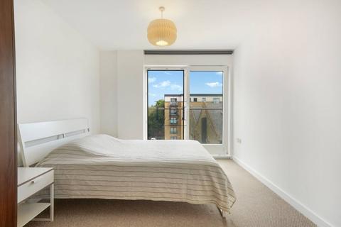 3 bedroom apartment for sale, 1 Forge Square, London, E14