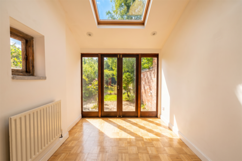 2 bedroom terraced house to rent, Howard Street, Oxford, OX4