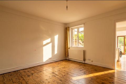 2 bedroom terraced house to rent, Howard Street, Oxford, OX4