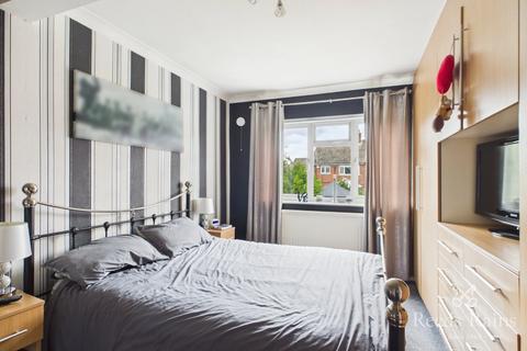 3 bedroom semi-detached house for sale, Broadowler Lane, West Yorkshire WF5