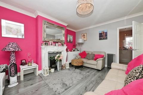 3 bedroom terraced house for sale, Stortford Road, Hoddesdon