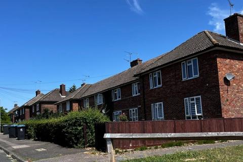1 bedroom flat to rent, Torrington Drive, Loughton, IG10