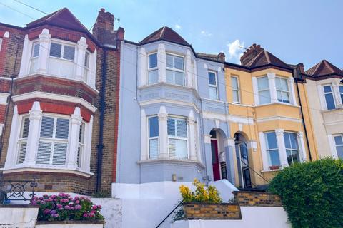 Ennis Road, Plumstead, London, SE18 2QR