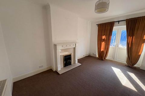 3 bedroom house to rent, Willrose Crescent, Abbey Wood, London